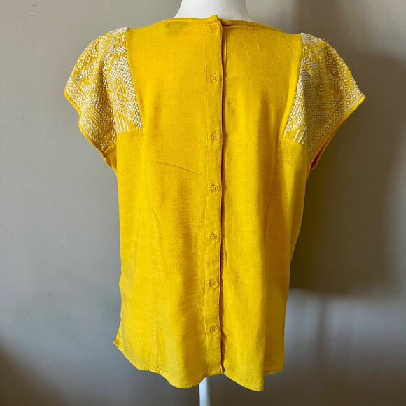 Lucky Brand Yellow with White Embroidery Button Back Top M - Picture 4 of 6